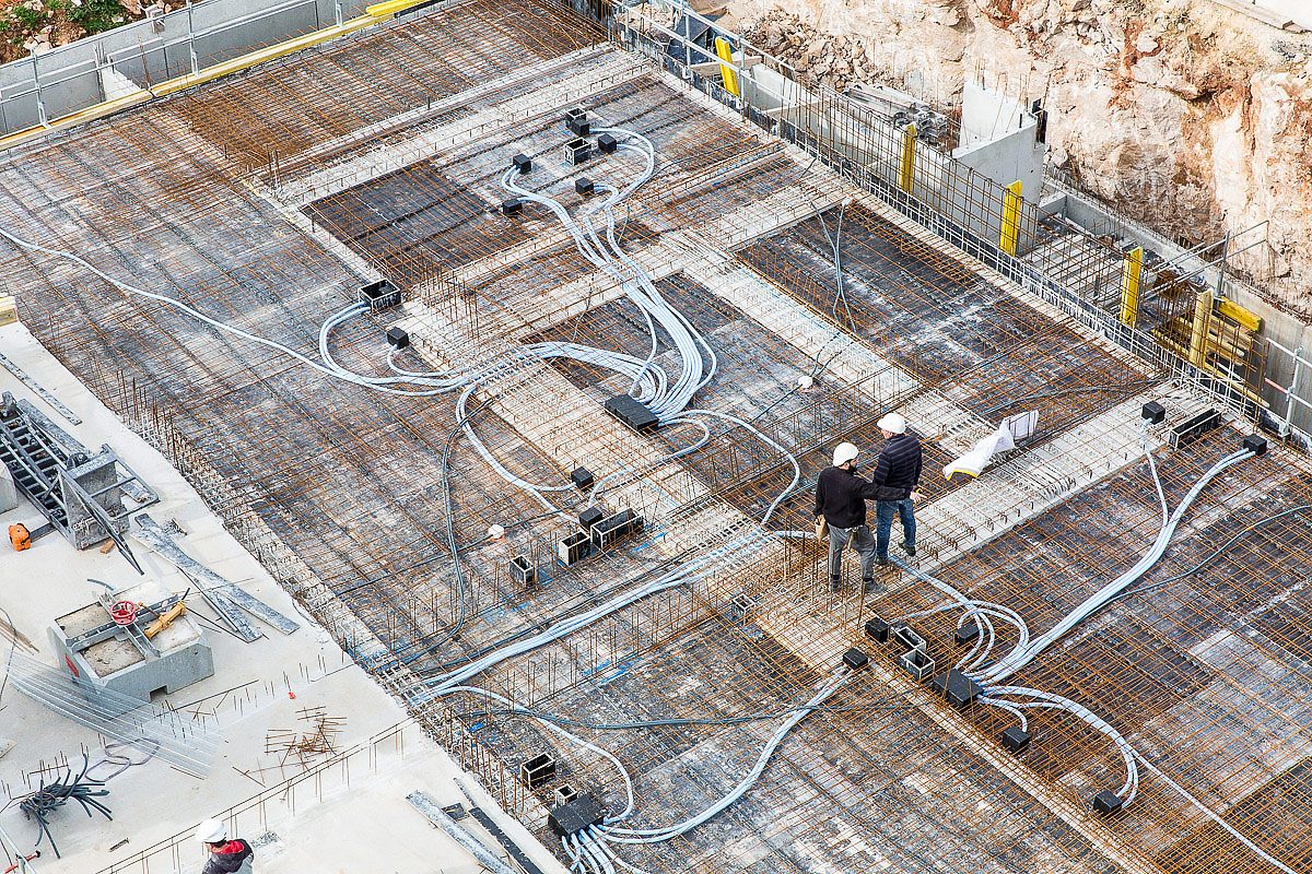 Vue aérienne d'un plancher en cours de construction sur un chantier par Denis Dalmasso photographe d'architecture